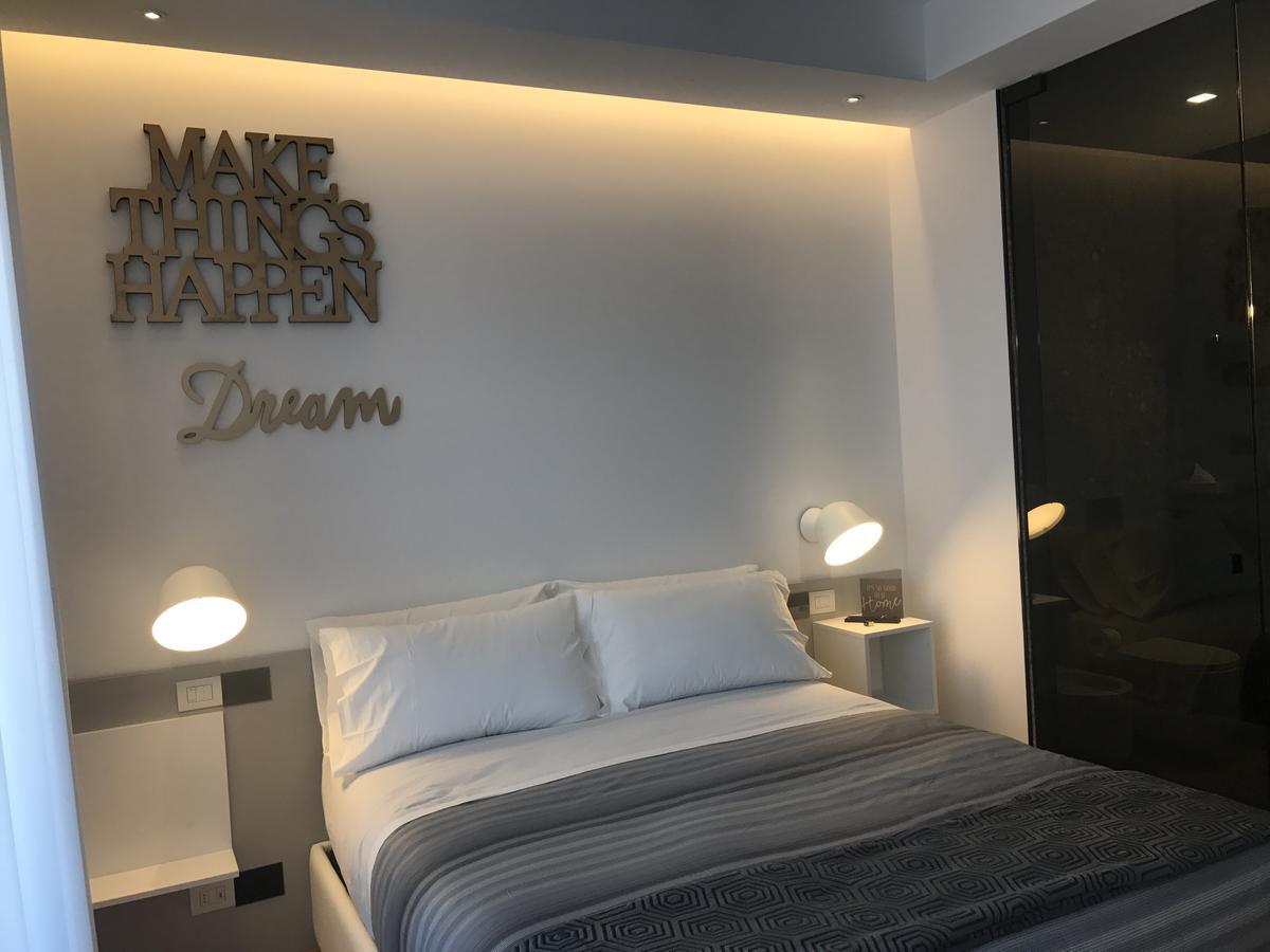 Myhome 75 Premium Luxury B&B Pescara Bagian luar foto