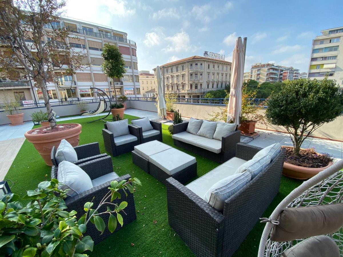 Myhome 75 Premium Luxury B&B Pescara Bagian luar foto